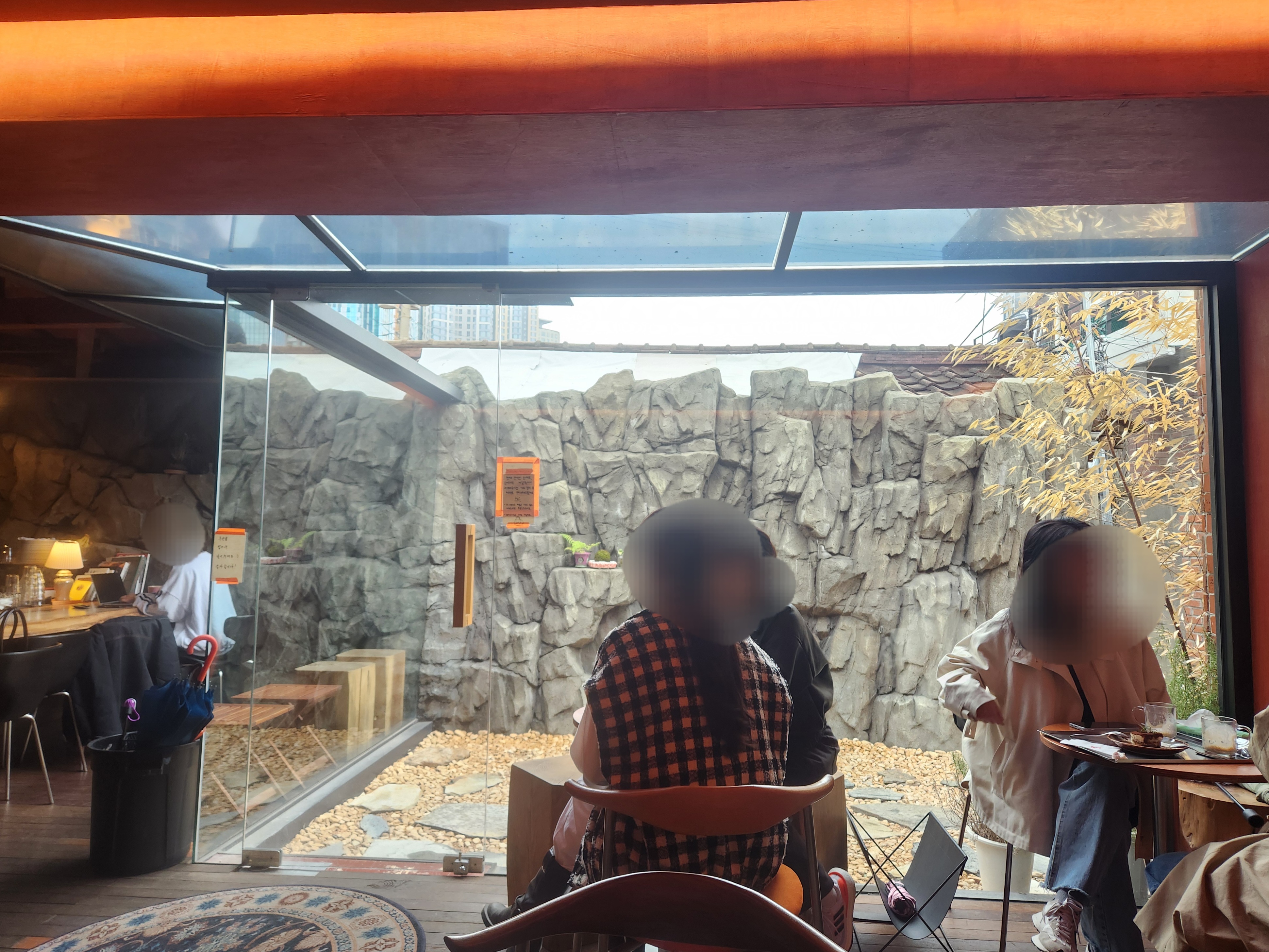 용산 동굴 카페 올딧세