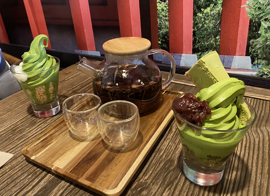 쇼다이마차-마차아이스크림과-우롱차사진