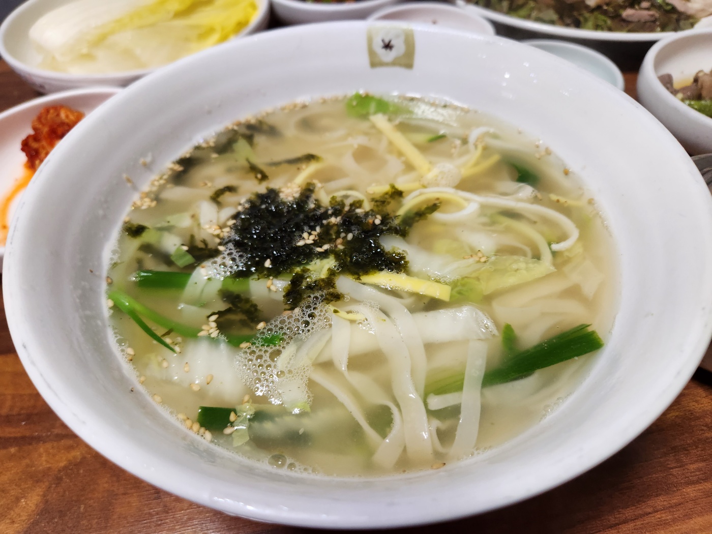 후루룩국시 이미지