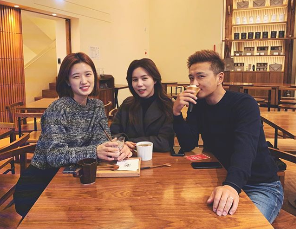  박시은 진태현 불임 루머 및 입양 근황 화제
