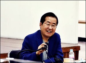  대선후보 홍준표  프로필이야기