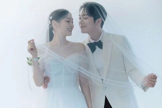  김연아 고우림 웨딩화보
