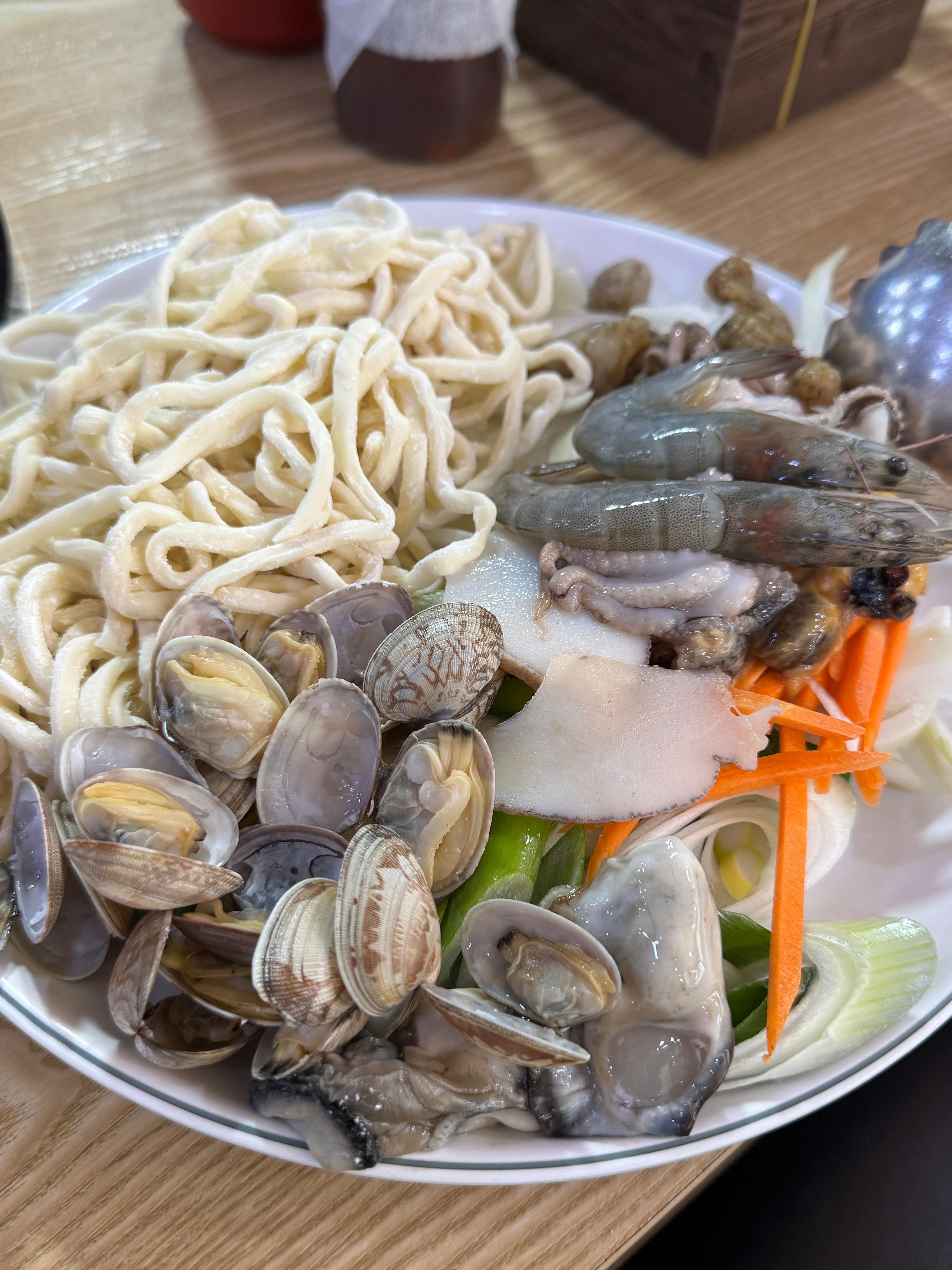 백청우칼국수 대표 사진