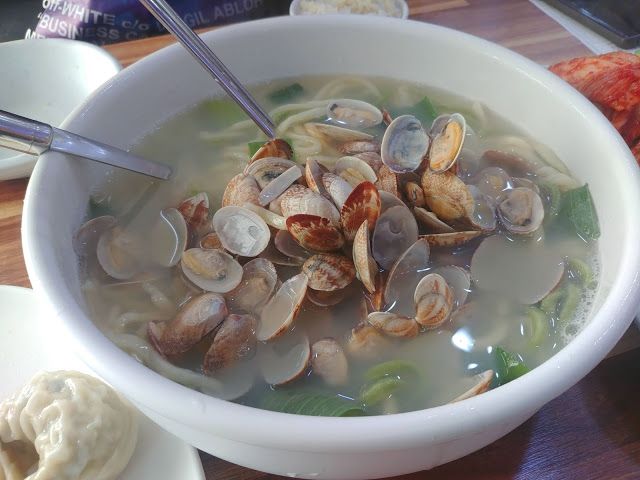 바지락칼국수 이미지