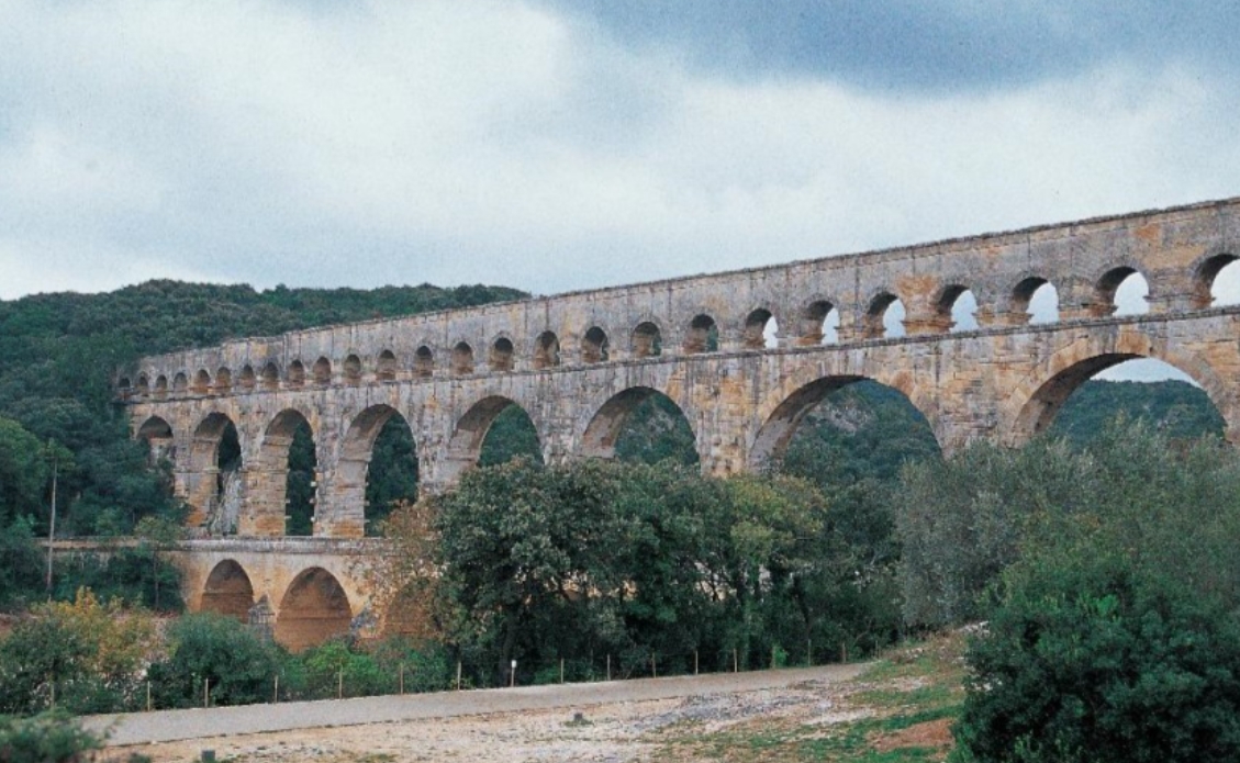 남불 뽕 뒤 가르(Pont du gard) 아치형 수로교