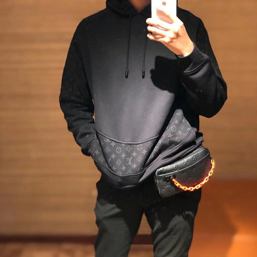  [LOUIS VUITTON] 루이비통 모노그램 서클 컷 후디 스웨트 셔츠 후드 티셔츠 1A8FHE