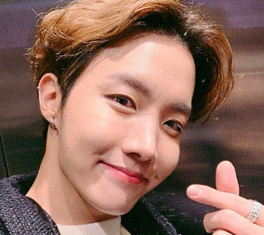  방탄소년단 제이홉 프로필 고향 춤 본명 나이 생일 여자친구 인스타