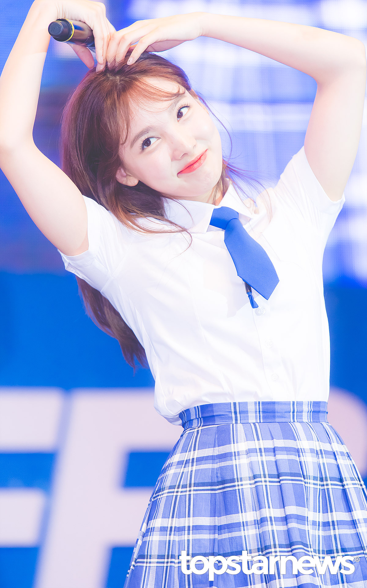  트와이스 나연 포카리챌린지 틴페스타 교복사진