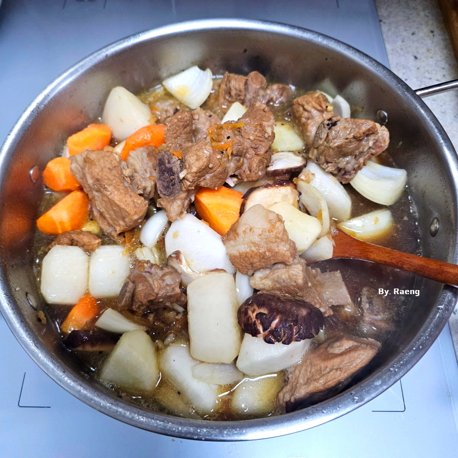 간장돼지갈비찜_레시피_아이반찬추천_표고버섯넣기