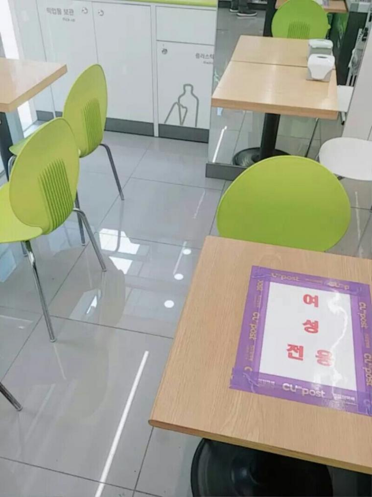  편의점에 등장한 여성전용 테이블.jpg