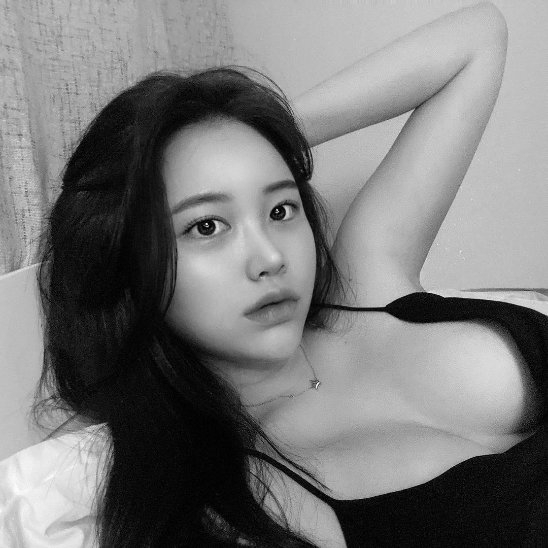  반영구 눈썹 글래머 사장님 인스타그램 셀카 사진