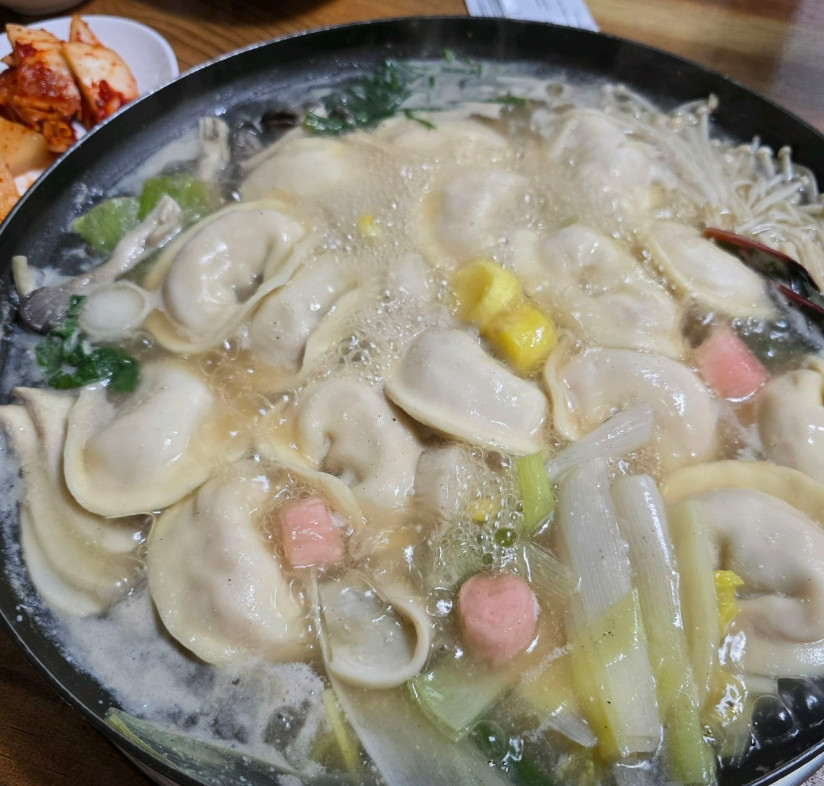 생생정보마당 김치만두전골 춘천 맛집 위치 정보