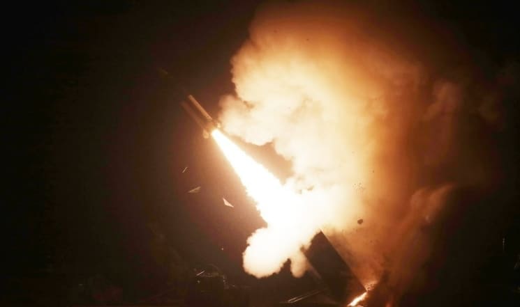 북 도발에 대응한 한미 미사일 발사...강릉은 공포에 떨었다