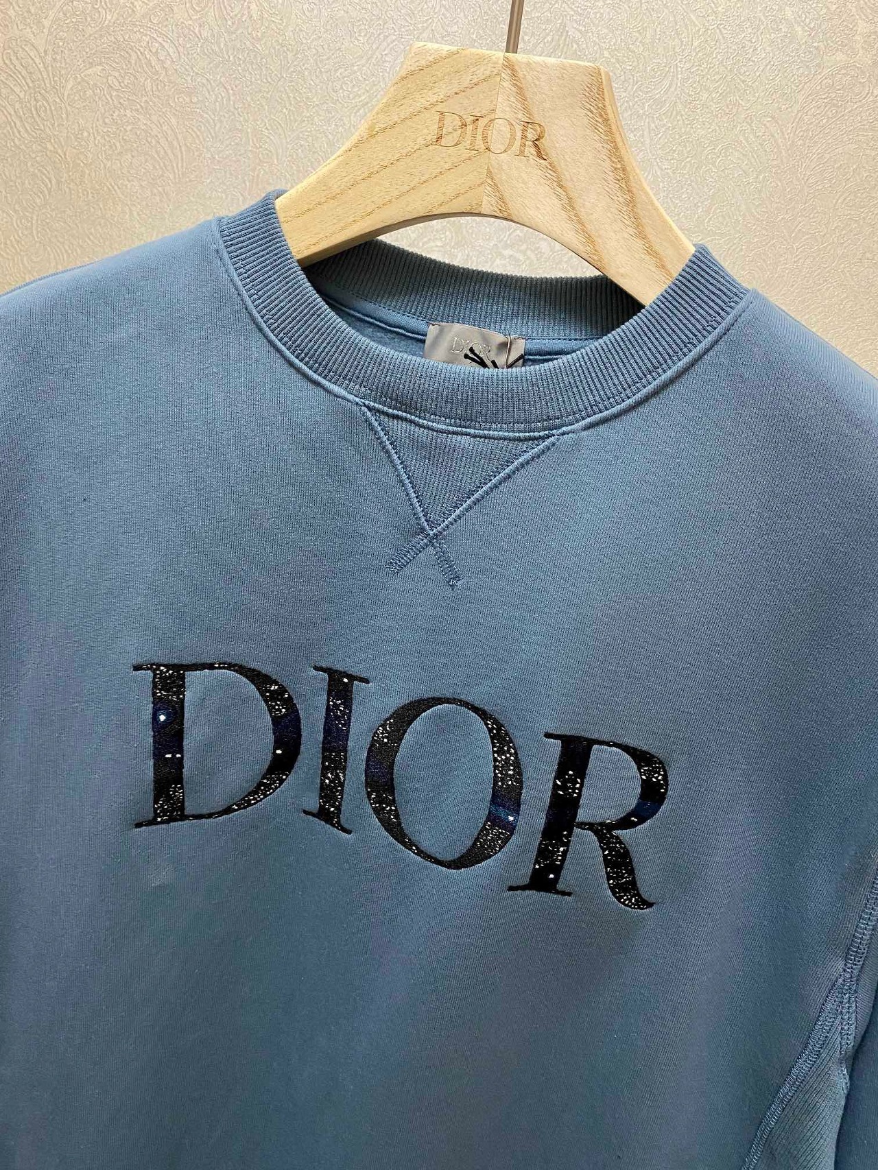  [DIOR] 디올 피터 도이그 스웨트 셔츠 맨투맨 티셔츠 143J687A0531_C585
