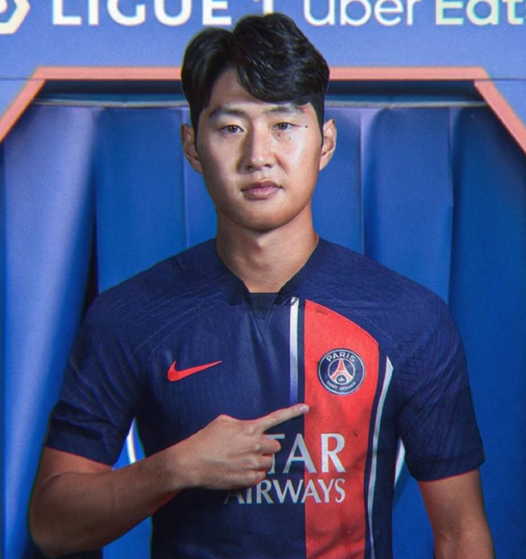 이강인 파리 생제르망 PSG 이적 영입 오피셜 주전 루이스 엔리케 전술 포지션 등번호