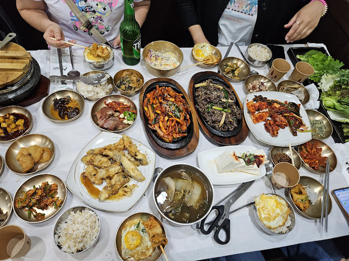 충북 제천 삼겹살쌈밥 '산아래' 본점