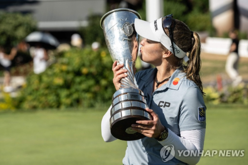 브룩 핸더슨, 22년 아문디 에비앙 챔피언십 우승