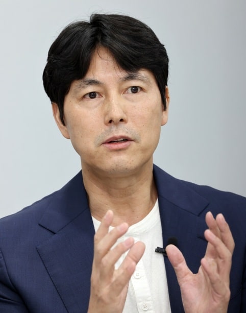 정우성 득남 40대 회계사 일반인 여친과 10년 사실혼관계&amp;#44; 신현빈과의 열애설&amp;#44; 또 98년생과 돈룩업?? 결혼 NO&amp;#44; 아빠 NO 이유