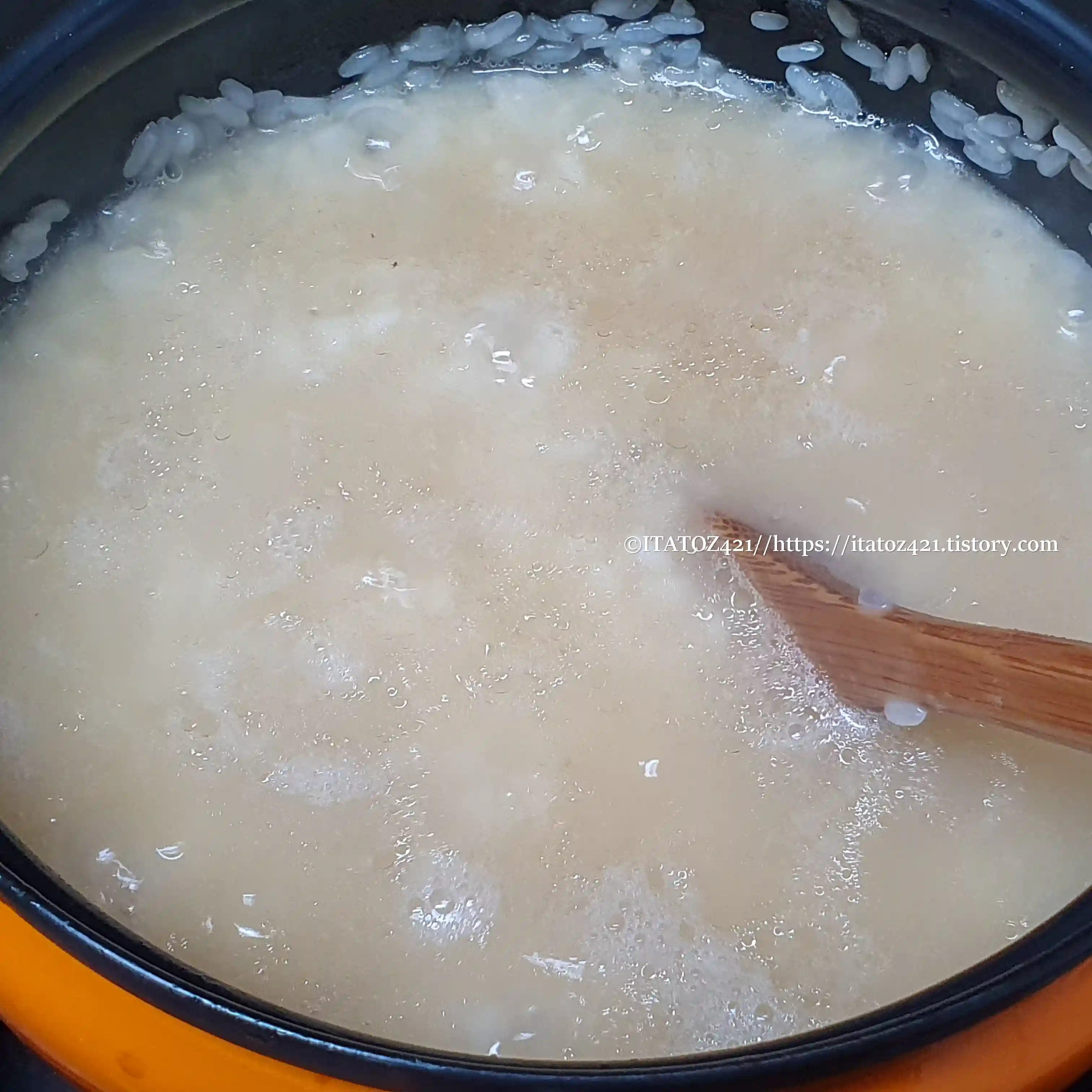 집에서 음식을 준비하다