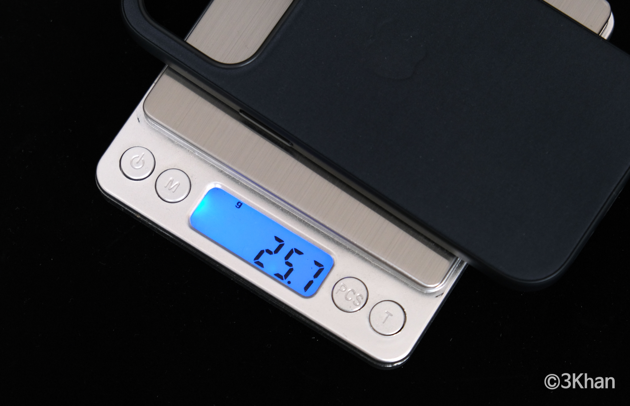 아이폰 15 프로 파인 우븐 케이스 무게 측정