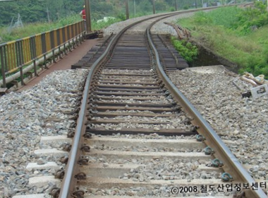  용산역 폭염에 의한 선로좌우진동으로 인한 열차운행중단 (코레일 경부선)