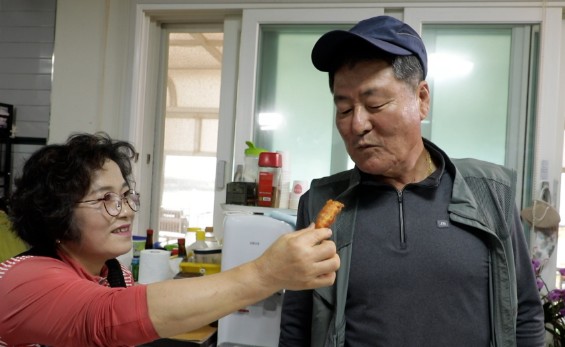 한국인의밥상-거제도부부-멸치어부-산초멸치젓갈무침-대멸치튀김-멸치배추된장국-전갱이-정어리-박행석선장-주문