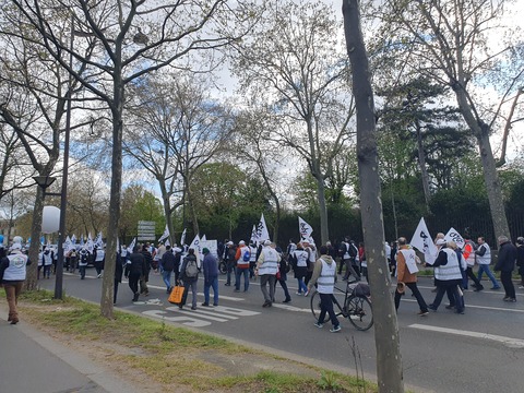프랑스-파리-시위대