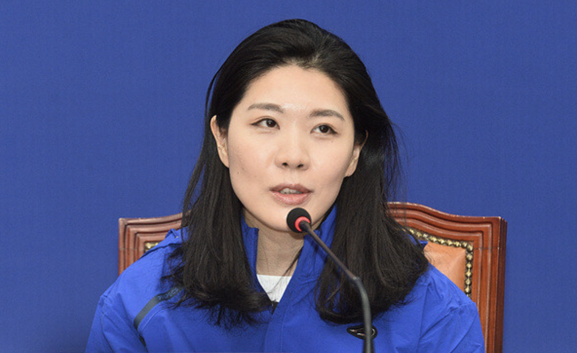  신현영 의원 고향 재산 나이 학력 남편 자녀 프로필