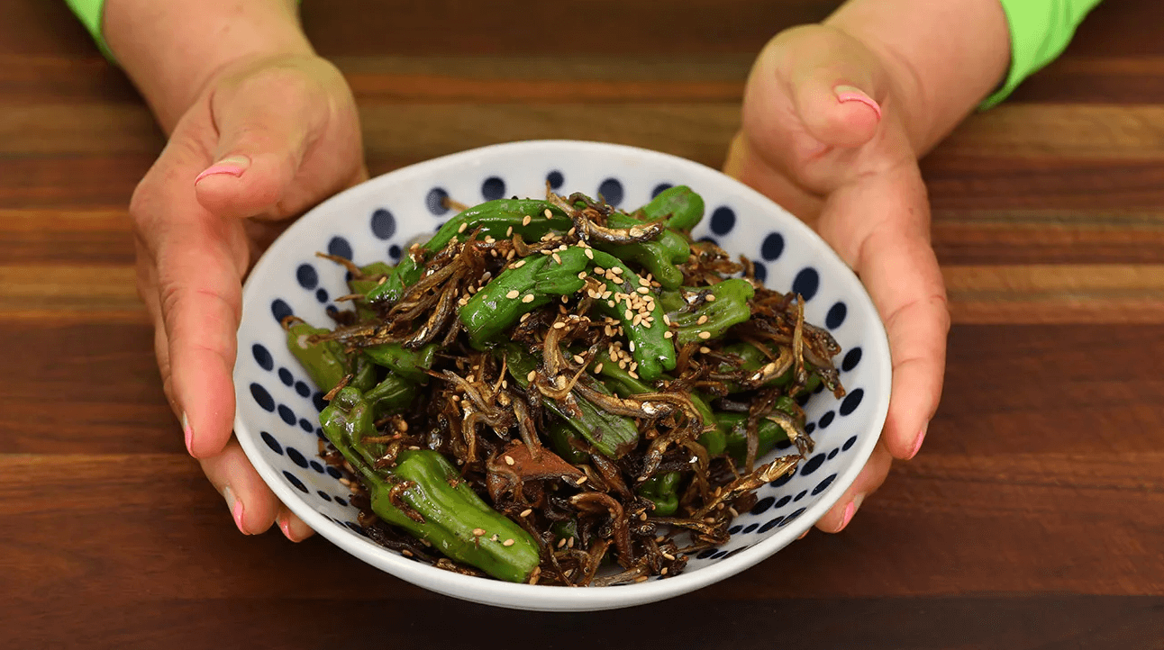 Stir-fried Green Pepper Anchovy