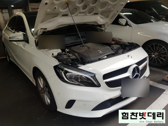  [힘찬배터리 창원점] 창원밧데리 창원 성주동 벤츠 CLA 자동차 출장 배터리 전문점 힘찬배터리 로케트 AGM80 적용 창원 마산 진해 수입차 국산차 밧데리 배터리 전문점