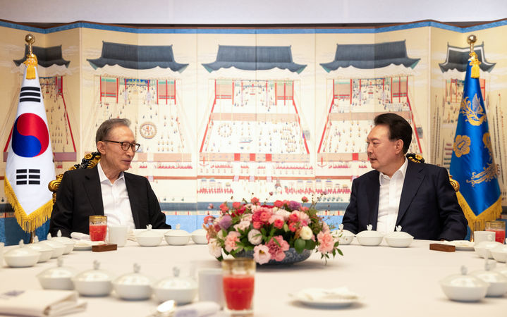 윤석열 이명박 대통령 만찬