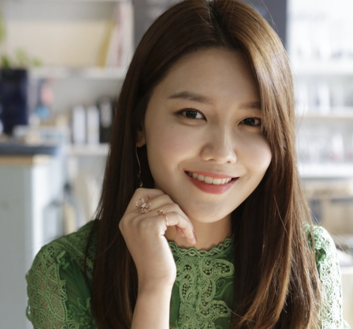 최수영
