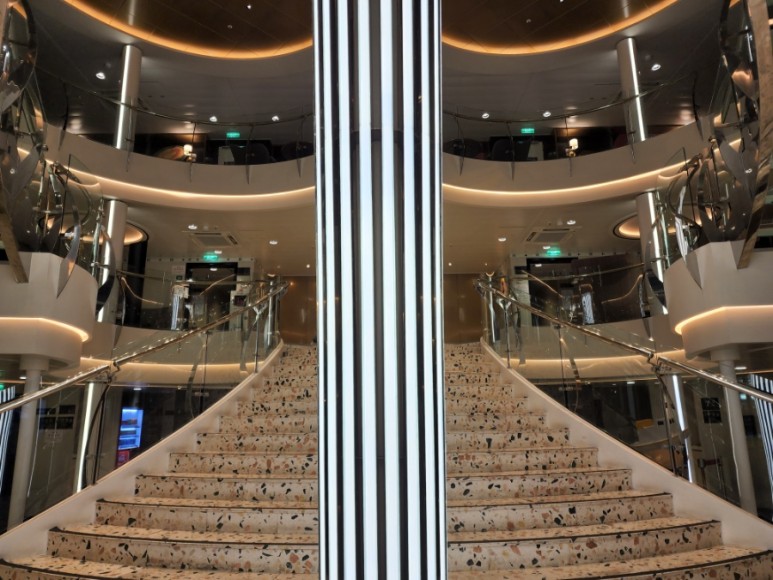 한일고속 골드스텔라 여수에서 배 타고 제주도 가는 방법. 76