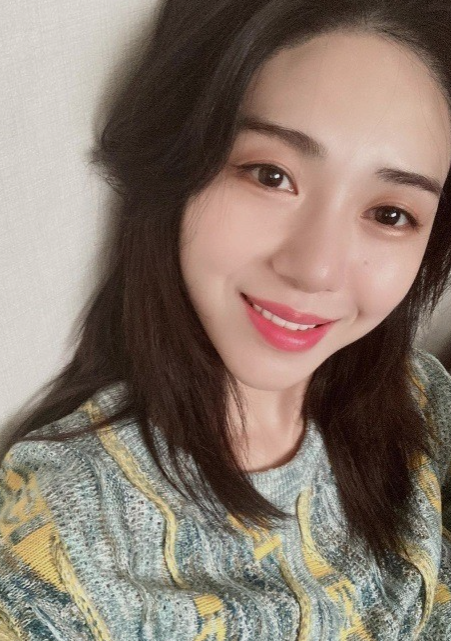  권민아 호텔 객실서 담배논란