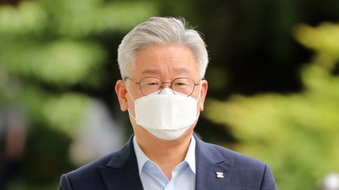  이재명 재판, 대법원 전원합의체 무죄 취지로 파기환송, 경기지사직 유지
