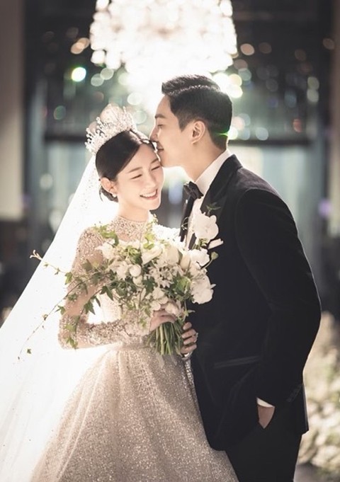 탤런트 이승기 이다인 결혼식