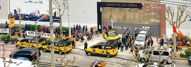  [건설현장 특별단속] 건설현장 불법행위에는 주로 어떤 것들이 있나:노조와 조폭