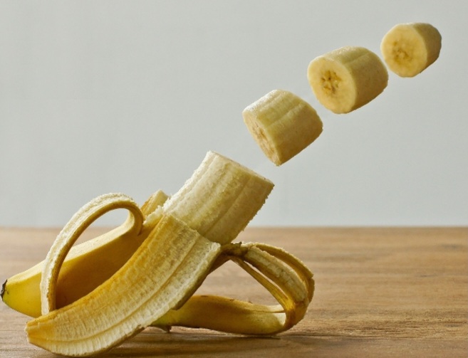 바나나는 천천히 섭취하는것이 좋습니다.