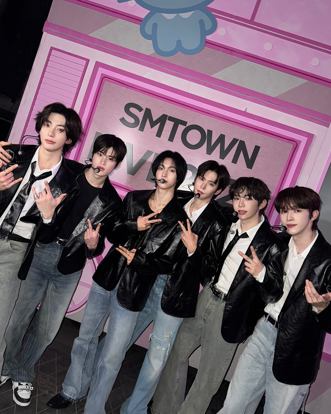 20250111smtownday1인스타공계가족사진