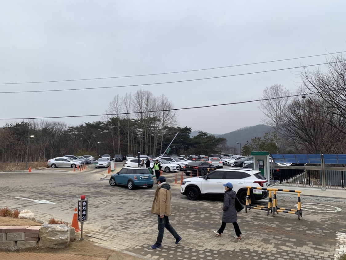 북한산 스타벅스 주차장