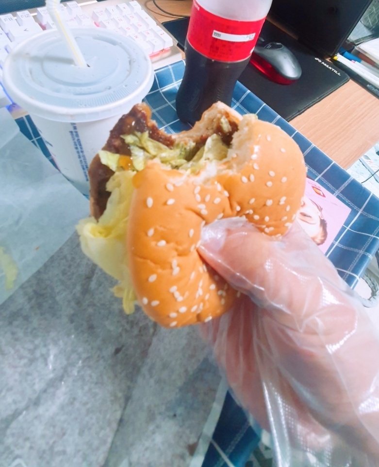 롯데리아제주아라점 이미지