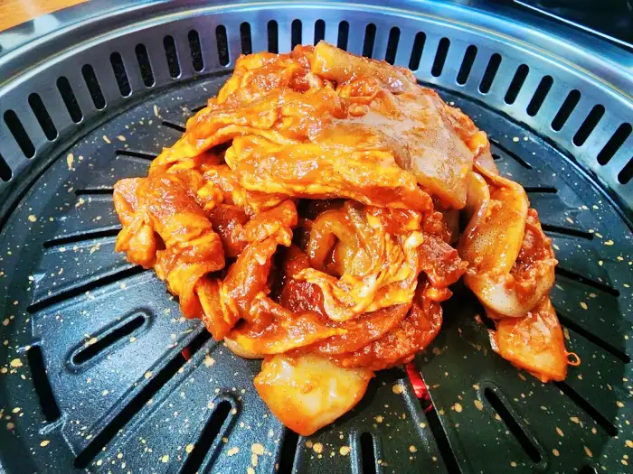 토요일은 밥이좋아 토밥좋아 평창 오삼불고기 거리 오징어 삼겹살 숯불 구이 맛집