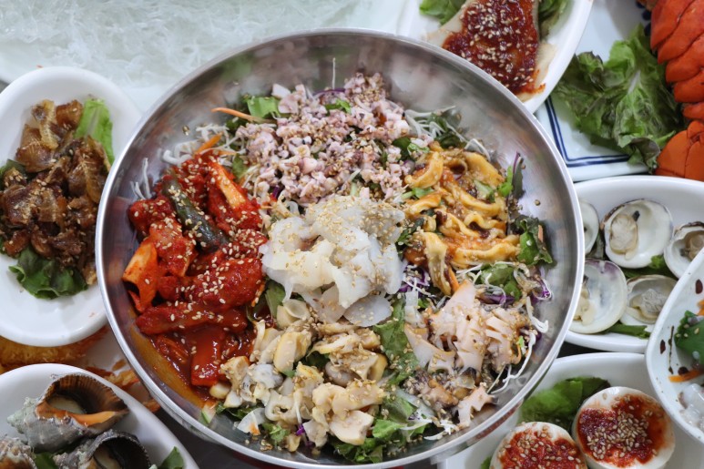 2tv 디너 라이브 정보. 60가지 요리를 먹을 수 있는 충청도 7번지 7