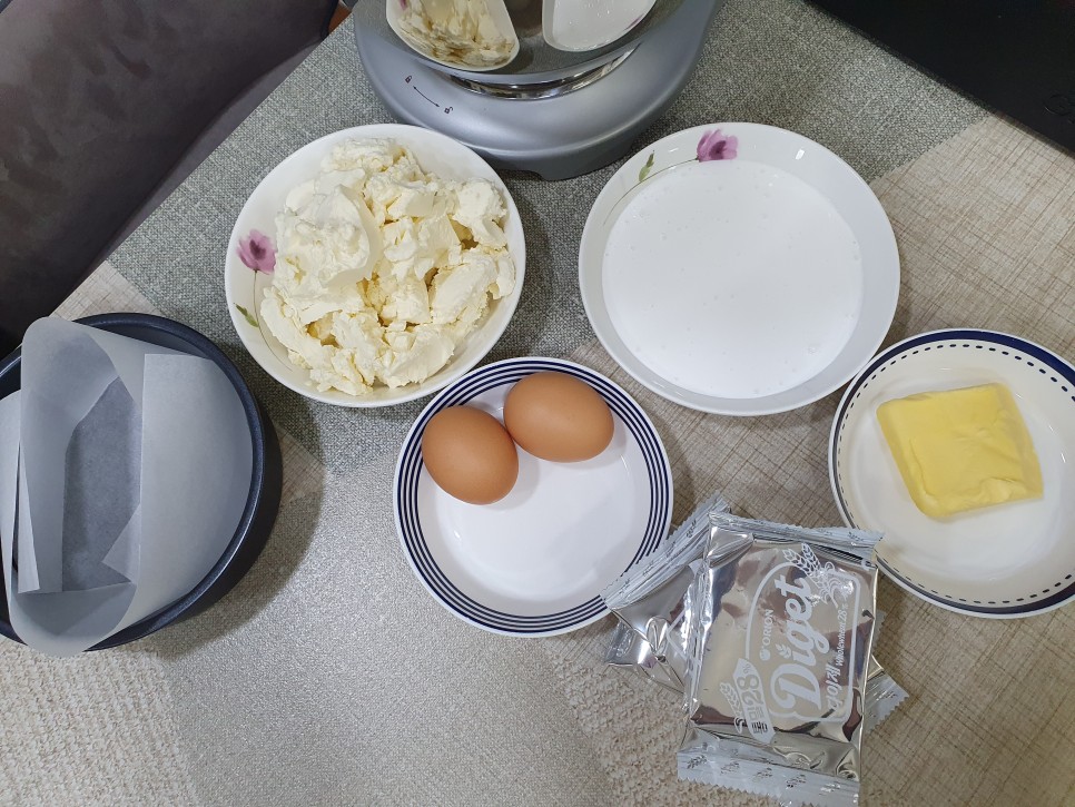 골드라벨 생크림 활용 레시피 뉴욕치즈케이크 만들기 끼리크림치즈 앵거버터 15