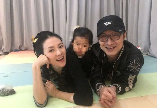 장쯔이 남편 왕펑 불륜 이혼 바람 재산분할 6500억 외도 이혼 폭로
