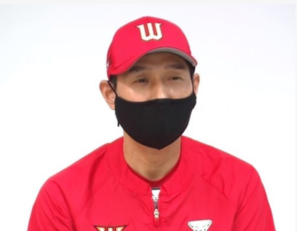  염경엽 감독 건강 악화 응급실행..박경완 대행