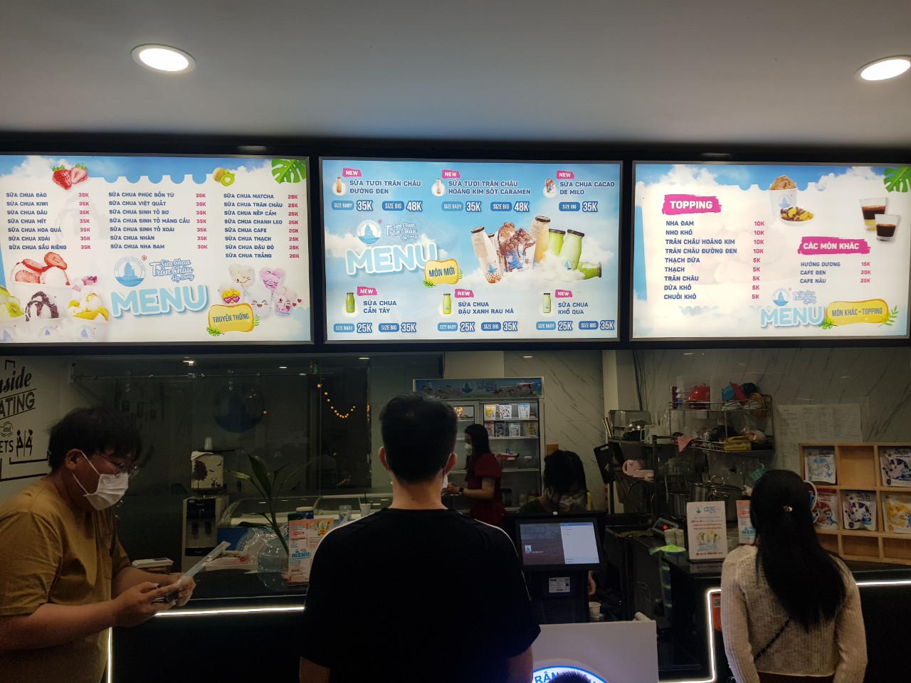 호치민 로컬 요거트 아이스크림 전문점 Sua Chua Tran Ha Long 메뉴(1)