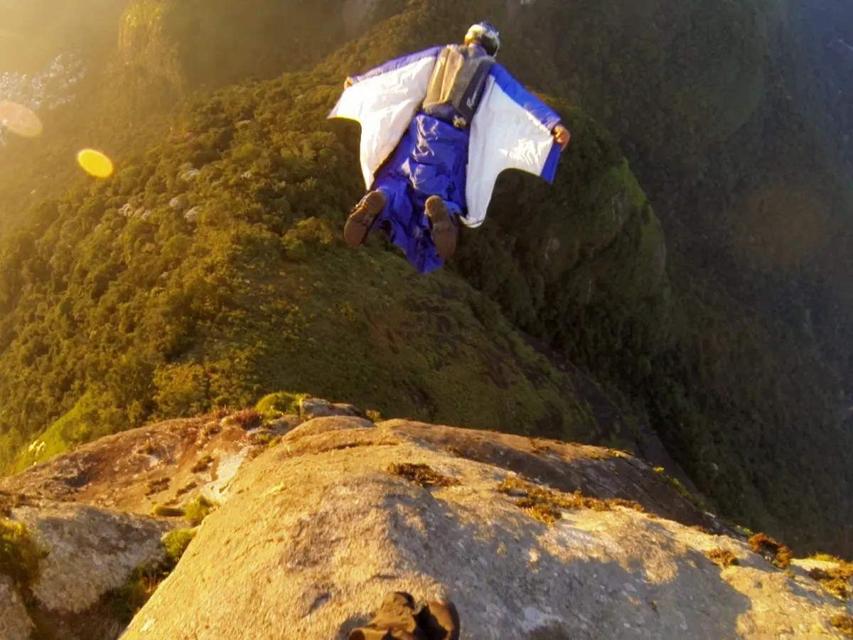 윙슈트 스카이 (Wingsuit Flying)