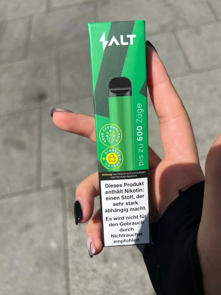 유럽 일회용 전자담배 SALT