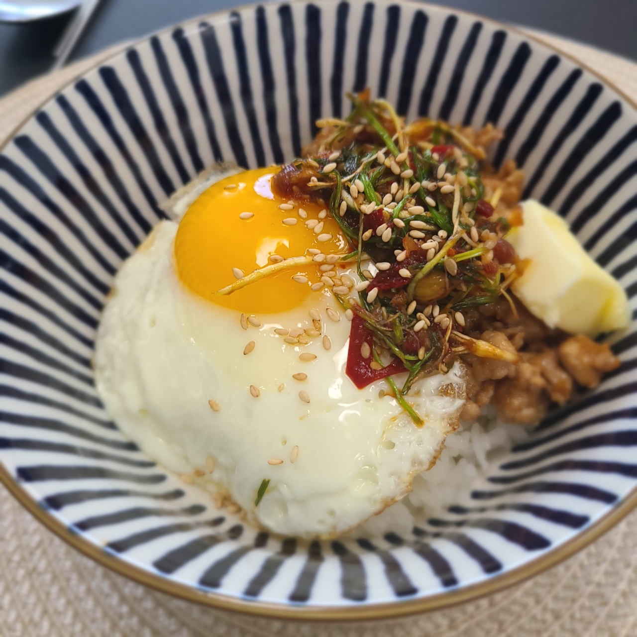  버터 간장계란밥 레시피 달래양념장으로 더욱 맛있게~